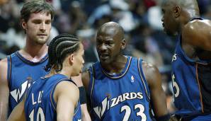 Michael Jordan verpasste bei seinem Comeback mit den Washington Wizards zweimal die Playoffs. Das verwundert wenig, blickt man einmal auf den Kader der Saison 2001/2002 zurück. SPOX liefert den kompletten Roster.