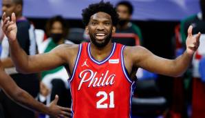 Diese würde dann 2023 starten und Embiid in der Saison 26/27 rund 52 Millionen Dollar bescheren. Der Kameruner wäre dann 32 Jahre alt. Bei seiner Krankenakte sollte Embiid sich das gut überlegen, auch wenn er noch einen Vertrag für zwei Jahre hat.