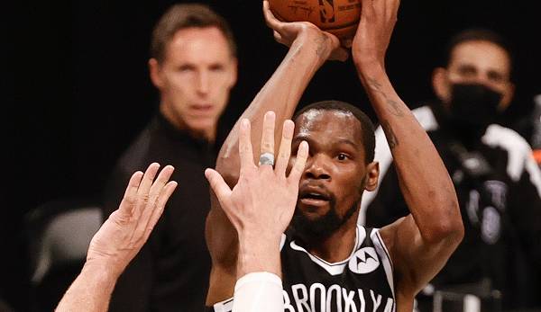 Kevin Durant und die Brooklyn Nets haben sich den Sieg in Spiel 1 gesichert.