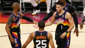 PHOENIX SUNS: Die Suns waren zehn Jahre in Folge nicht in den Playoffs, nun greifen sie unter Anleitung von Chris Paul nach dem großen Wurf. In Runde eins wurde mit den Los Angeles Lakers um LeBron sogar der Titelverteidiger in sechs Spielen eliminiert.