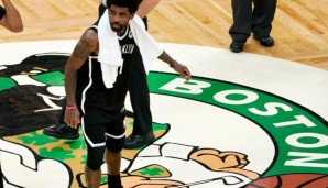 Vor dem Spiel hatte Kyrie Öl ins Feuer gegossen und angegeben, dass er in Boston schon häufiger rassistische Kommentare hören musste. Während der Partie verärgerte er die Celtics-Fans, als er absichtlich auf das Celtics-Logo stampfte.