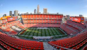 CLEVELAND BROWNS: Der Gouverneur von Ohio, Mike DeWine, wollte sich noch nicht festlegen, die Kapazität im Ohio Stadium (Ohio State University) wird jedoch auf 20.000 reduziert. Die Browns-Situation ist hingegen unklar.