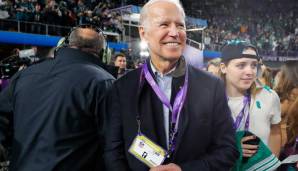 Ein Blick in die Politik: Wird Joe Biden während des Spiels namentlich erwähnt? Obwohl der Sieger anschließend ins Weiße Haus reist, sind die Buchmacher sehr skeptisch. Auch auf eine Erwähnung von Donald Trump kann gewettet werden.