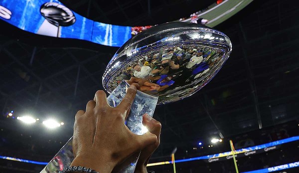 Die Kansas City Chiefs oder die Philadelphia Eagles - wer holt sich die Vince Lombardi Trophy im Super Bowl?