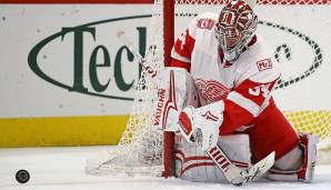 Petr Mrazek wurde von Detroit Red Wings zu den Philadelphia Flyers getradet. Die Wings bekamen im Gegenzug einen Viertrundenpick 2018 und einen möglichen Drittrundenpick 2019.