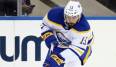 Eishockey-Nationalspieler Tobias Rieder hofft weiter auf eine Rückkehr in die NHL. "Für mich ist das noch gar nicht abgehakt", sagte der 28-Jährige im Podcast "Die Eishockey Show".