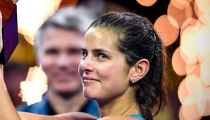 Julia Görges mit dem Objekt der Begierde